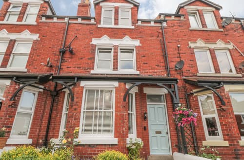 Holiday Cottages With Hot Tubs In Whitby To Rent Last Minute