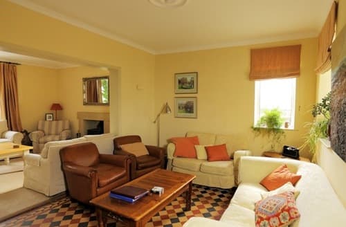 Last Minute Cottages - Castle Cliffe