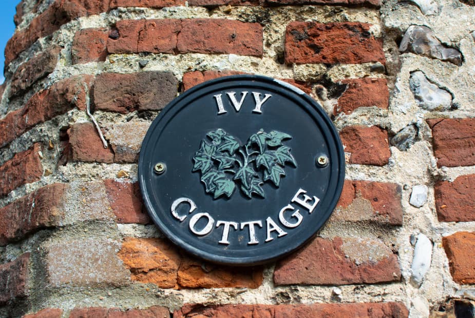Ivy Cottage nameplate