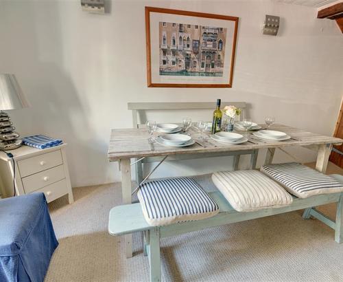 DUNBA - Dining Area - View 2