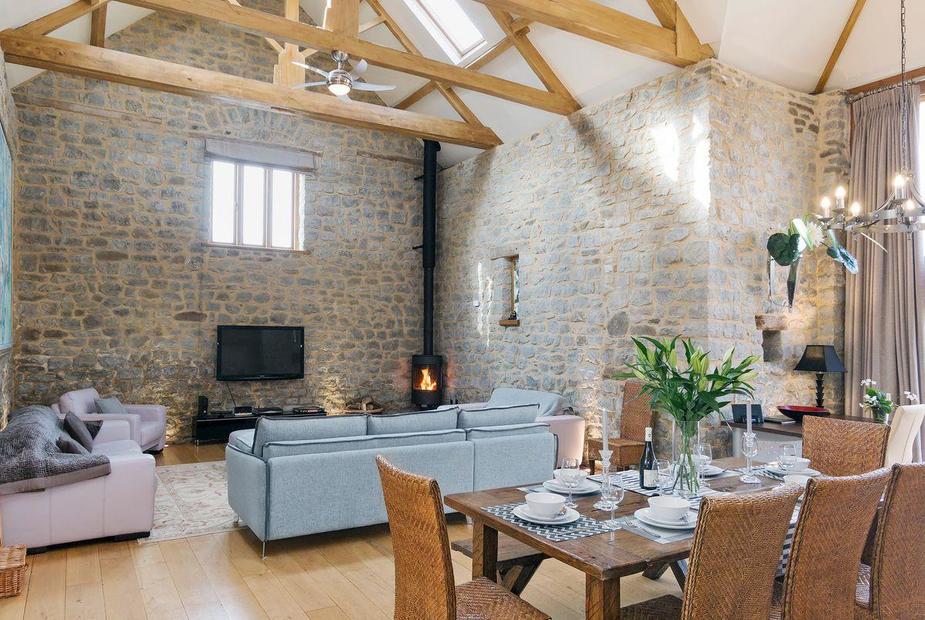 Tythe Barn Tythe Barn Saltford Near Bath Last Minute Cottages