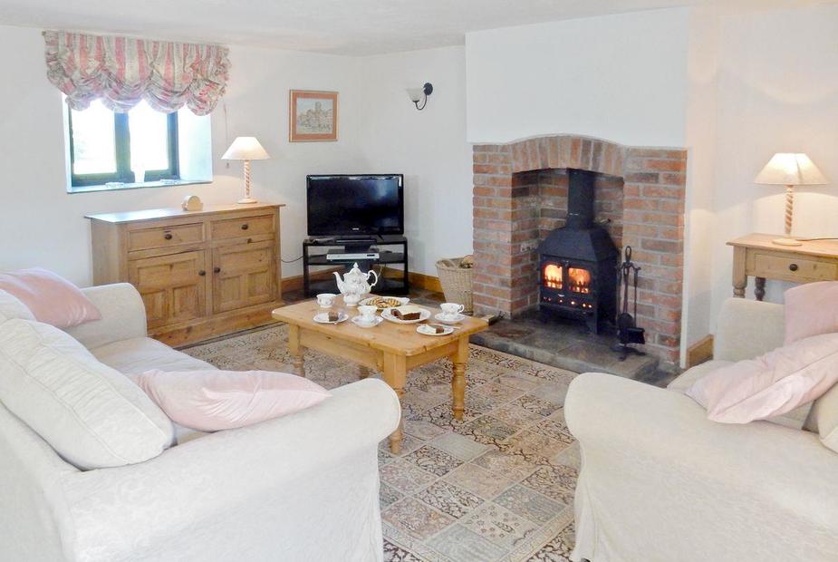 Clematis Cottage - HTTZ Lounge area of spacious open plan room | Downe Holiday Cottages - Clematis Cottage - Downe Cottages, Hartland, near Bideford