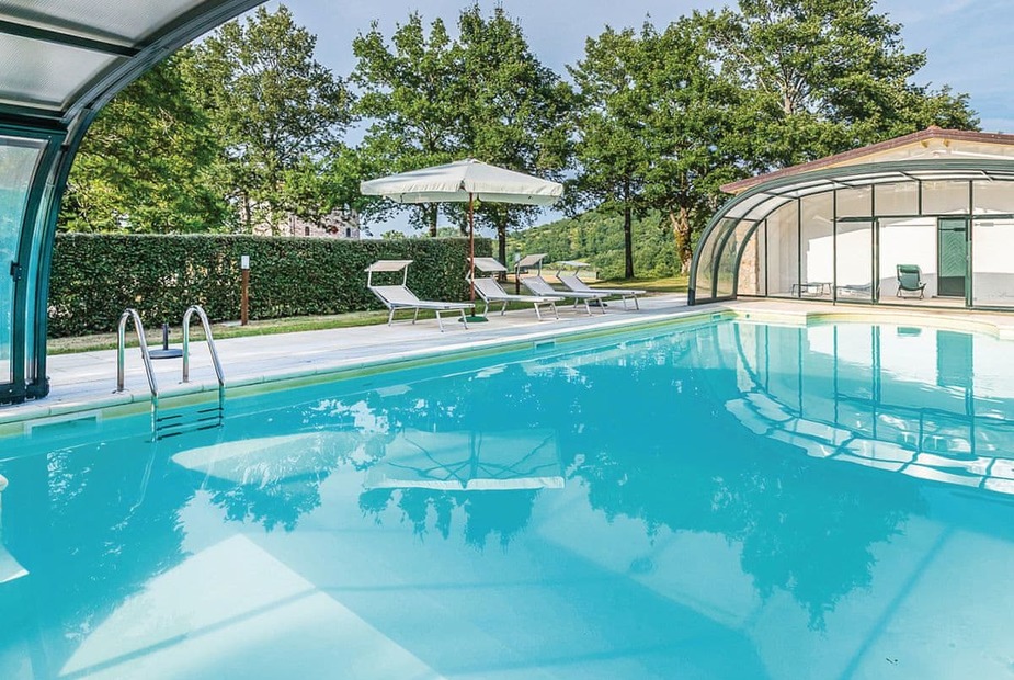 Villa Cappuccina Swimming pool | Villa Cappuccina, Casteldelci