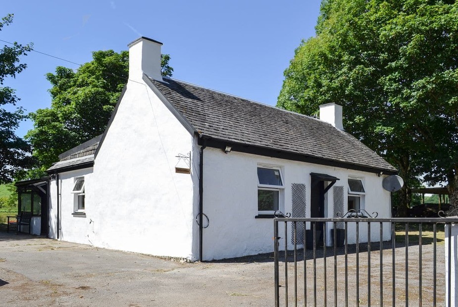 Thistle Cottage Traditional detached holiday cottage | Thistle Cottage, Kilmore, near Oban