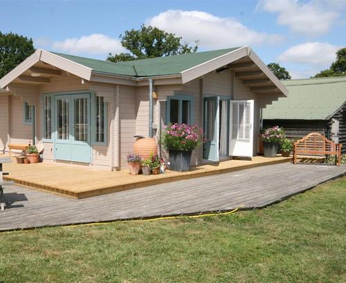 Nimrod Lodge CB592 Exterior