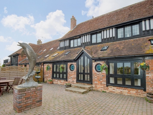 REDBRIDGE FARMHOUSE