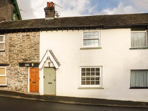 2 Hillcroft Cottages