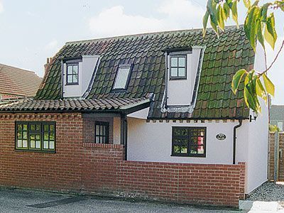 FOUR BIRDS COTTAGE