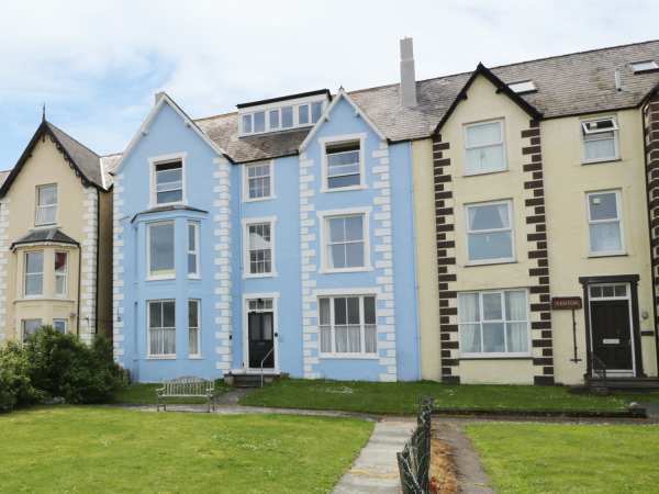 Glan Y Mor