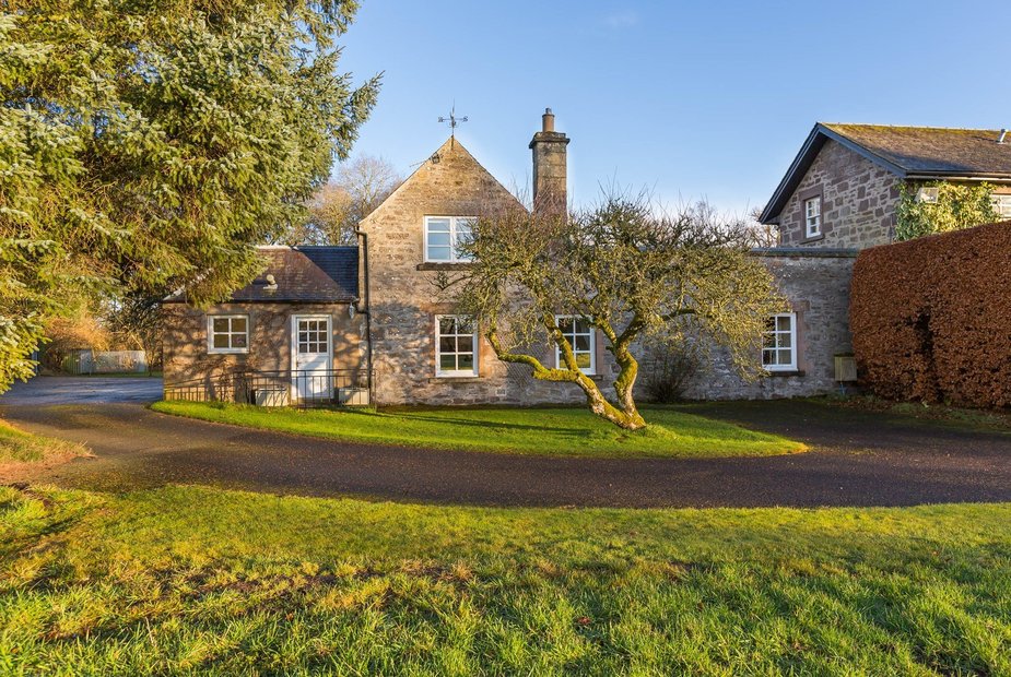 Cottage in Perth and Kinross, 3 bedrooms, Crieff, Perthshire Snaptrip