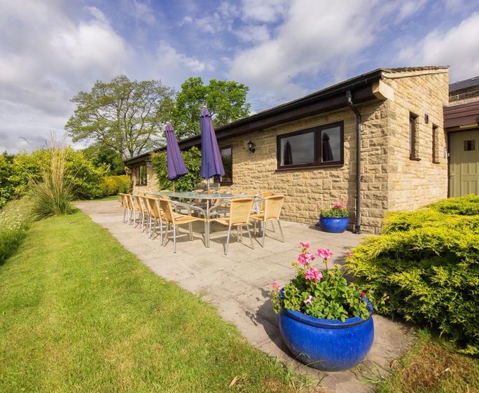 Sladen Lodge Sladen Lodge Hathersage Derbyshire