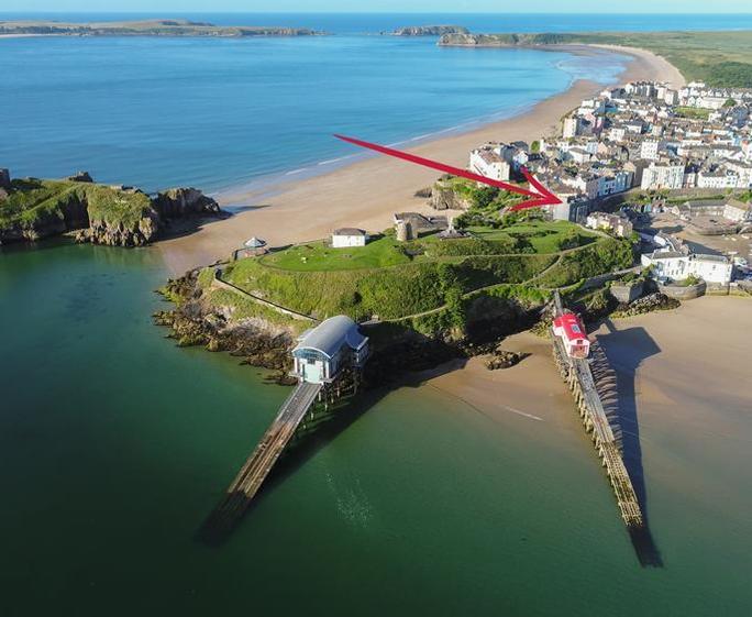 Ocean View, Ocean View, Tenby Town Walls, Pembrokeshire Last Minute
