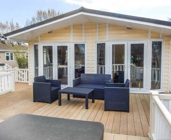 The Boathouse Lodge
