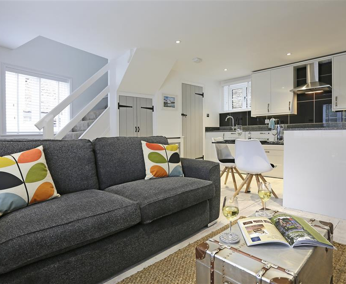 Beau Cottage Open Plan Room - View 1