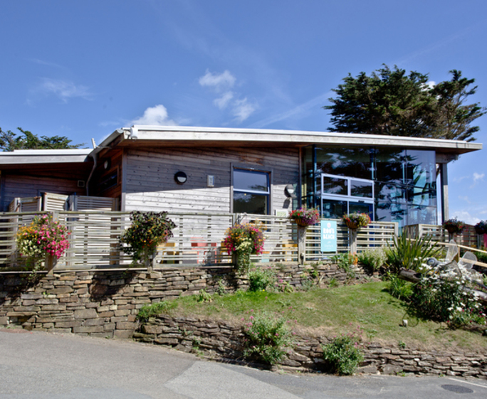 Quaint Mawgan Porth Cottage S60046, Morhogh, The Park , Mawgan Porth