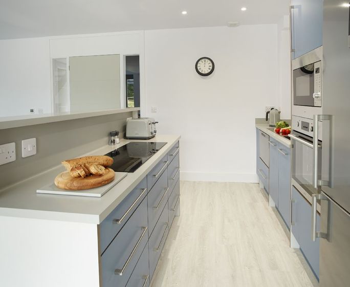 Kingston Barn 3, Kingston Ground floor: Contemporary open plan kitchen