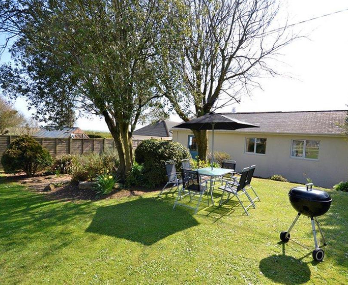 Whitley Lodge Cottage Holiday Cottages in Thurlestone, Devon