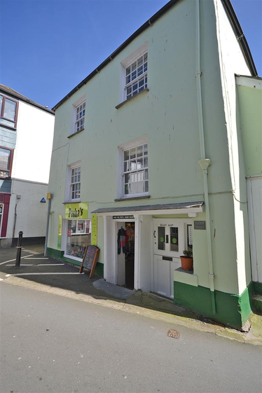 Quay Way Apartment