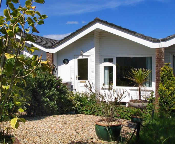 70 Cumber Close