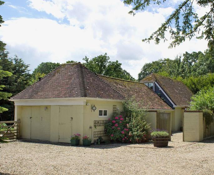 The Stables Delightful holiday cottage | The Stables, Burley