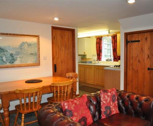 Elan Dinind and Kitchen Areas