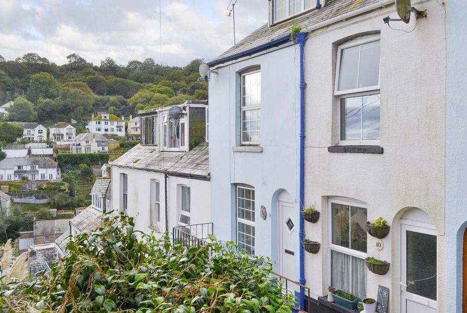 Puffin Cottage Characterful end-of-terrace holiday home | Puffin Cottage, West Looe