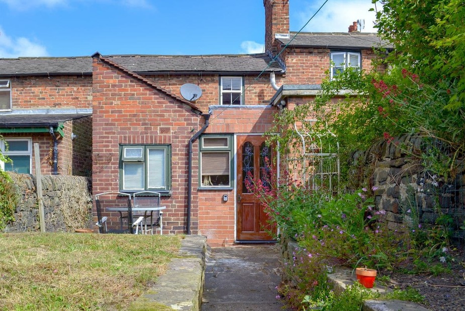 Creelers Cottage Exterior | Creelers Cottage, Belper, near Matlock Bath