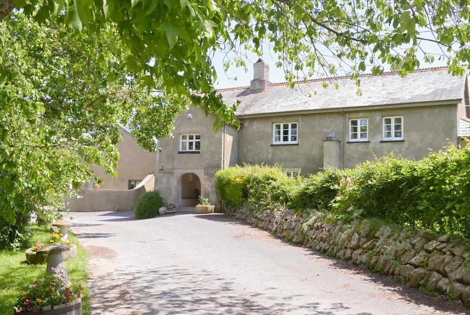 TWELVE OAKS FARMHOUSE Impressive holiday home | Twelve Oaks Farmhouse - Twelve Oaks Holiday Cottages, Teigngrace, near Newton Abbot