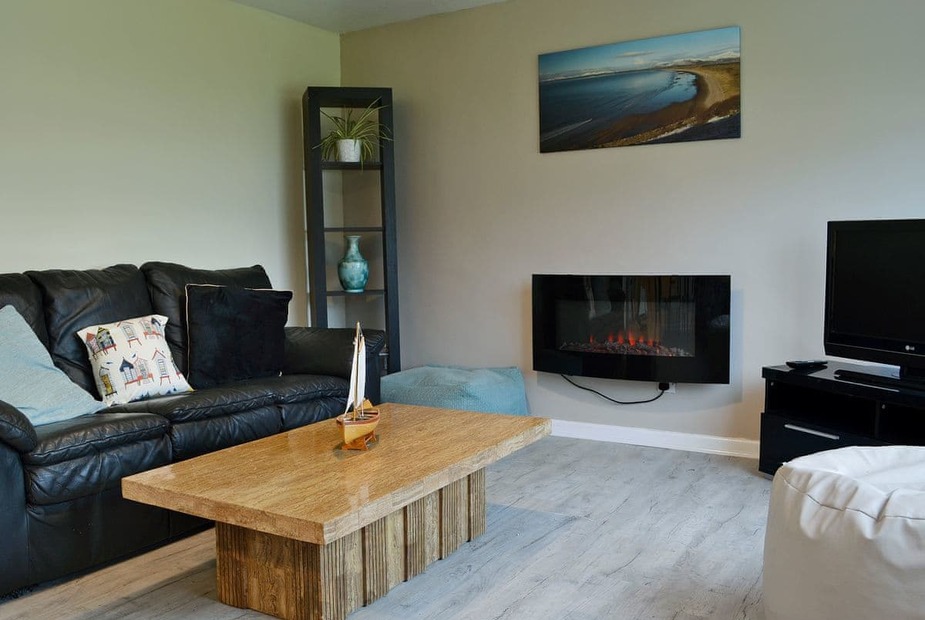 Happy Landing Two Welcoming living area | Happy Landing Two, Harlech