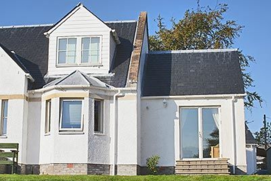 Nevis Let Exterior | Nevis Let, Lochyside, nr. Fort William
