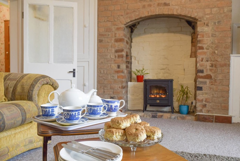 Kinnersley House Welcoming living room | Kinnersley House, Malvern Wells, near Malvern