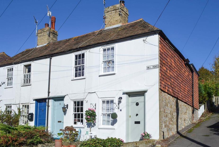 Seashells Quaint former fisherman’s cottage | Seashells, Hythe