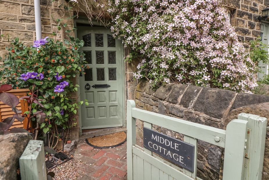 Middle Cottage Middle Cottage Eyam England Last Minute Cottages