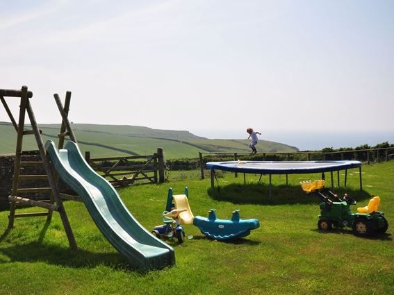 Last Minute Pet Friendly Cottages in Devon