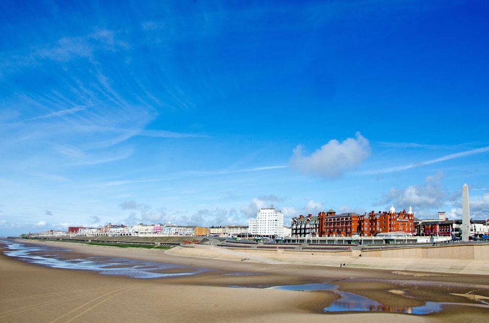 The best dogfriendly beaches in the UK [interactive map] Snaptrip