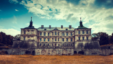 A derelict mansion, one of the haunted places to stay overnight in England