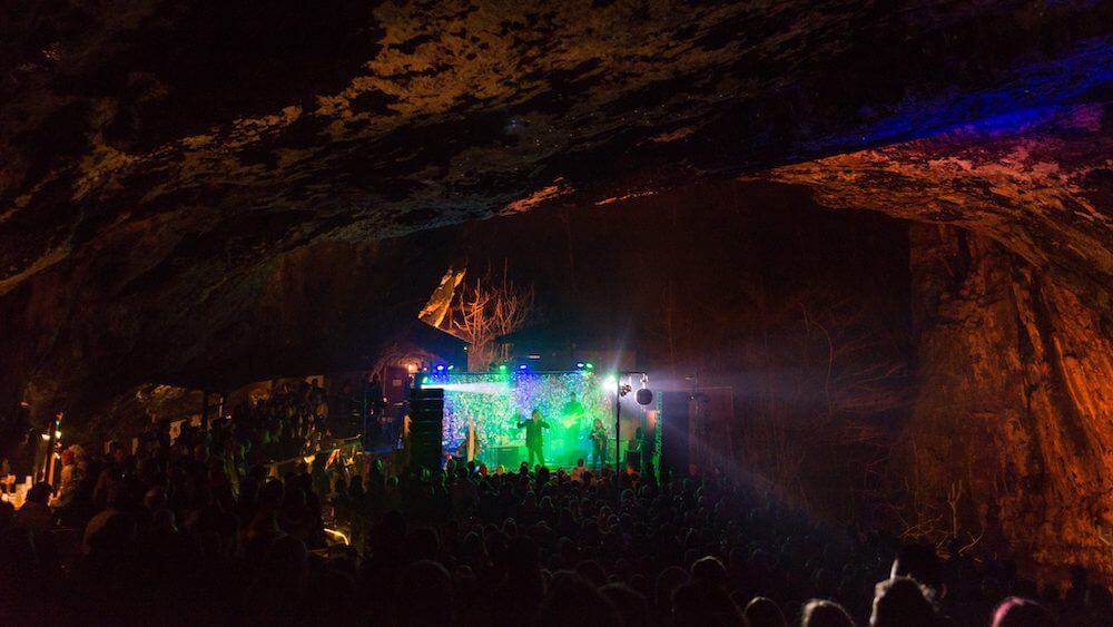 Best caves uk, Peak Cavern